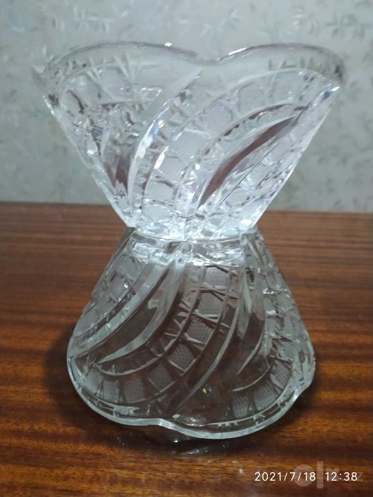 Хрустальные вазы,салатницы