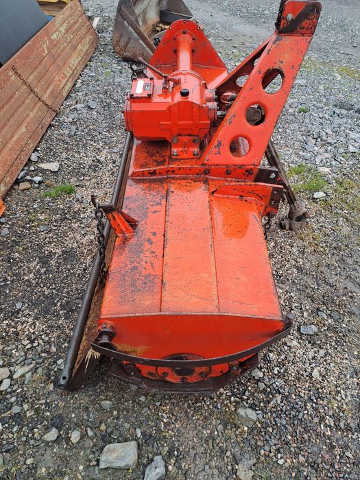 Freza de pamant freza