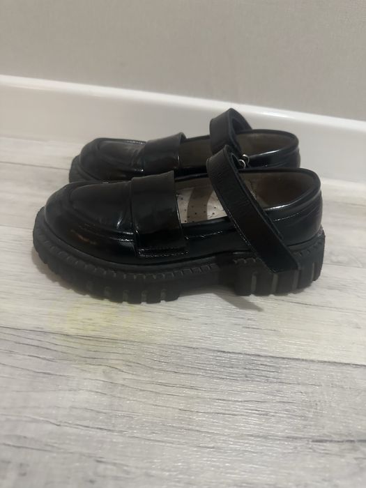 Прлдам туфли Tiflani