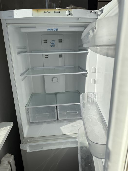 Холодильник б/у за 20тыс есть торг самовывоз