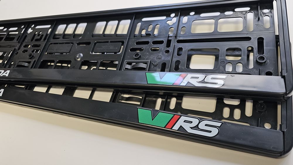 Комплект рамки/подложки за регистрационен номер за Skoda