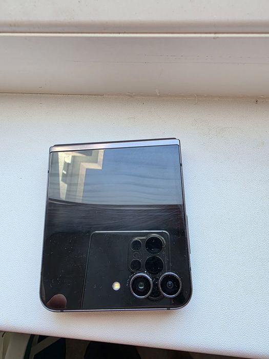 Samsung z flip 5