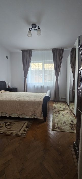 Închiriez Casa la 5 minute de UMF