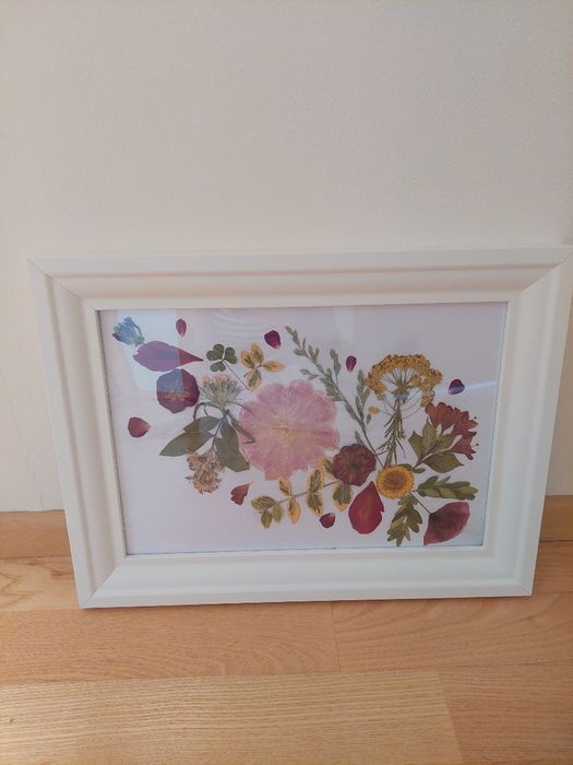 Tablou cu flori presate