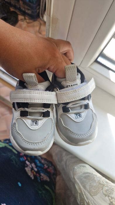 Продам кроссовки в отличном состоянии