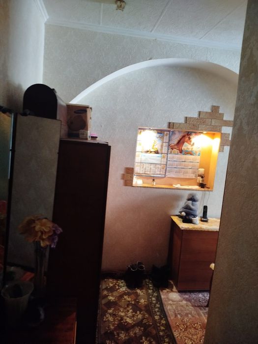 Продам квартиру .