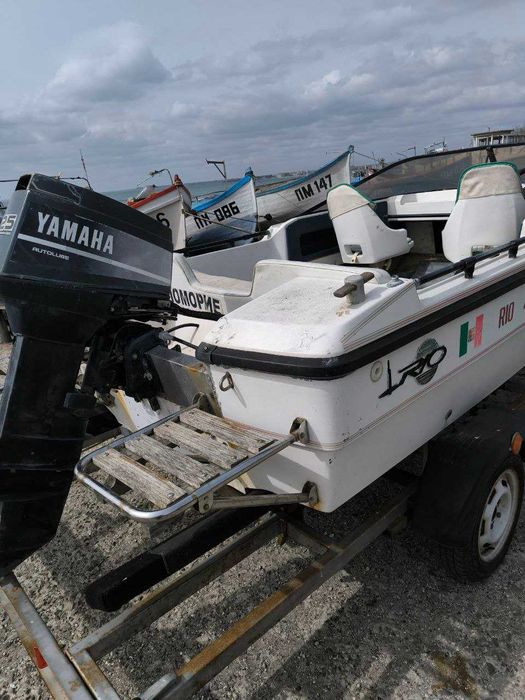 Лодка Rio 450, двигател Yamaha 30 (496 см3)