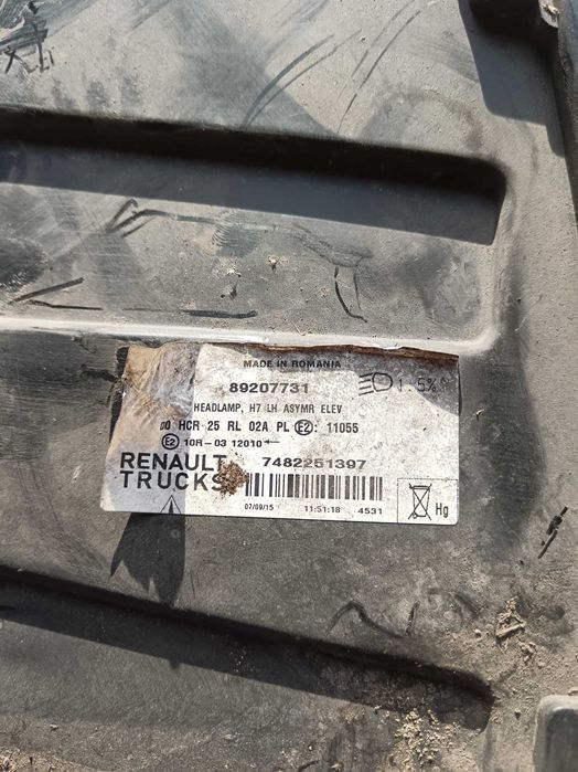 Фарове за Рено Премиум Т серия/RENAULT PREMIUM T 2014+