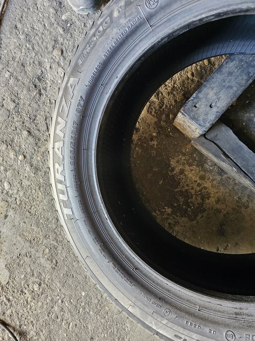 2 anvelope vara 225 55 17 Bridgestone Runflat 2020