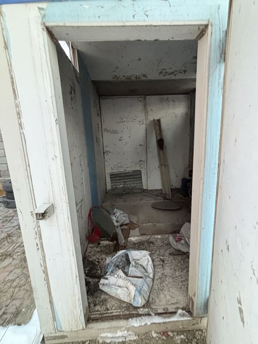 Прадается морозильная камера