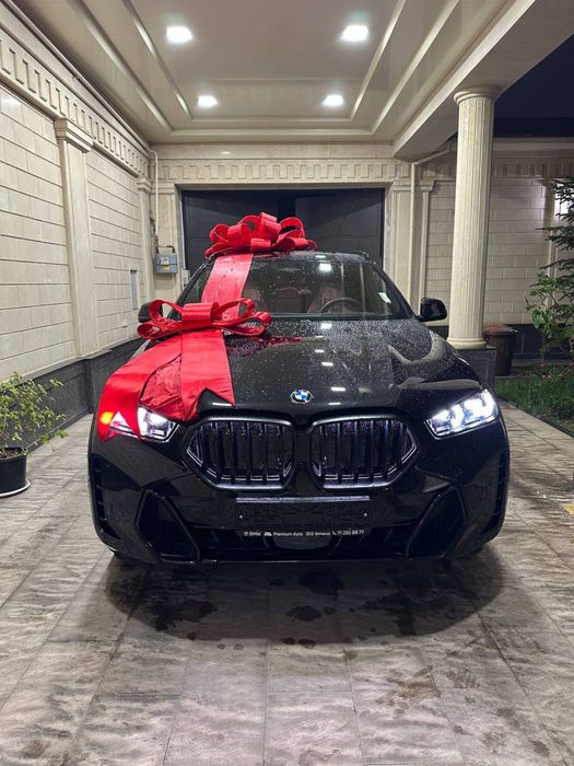 Moshinalar sovgʻa qilish uchun bantiklar