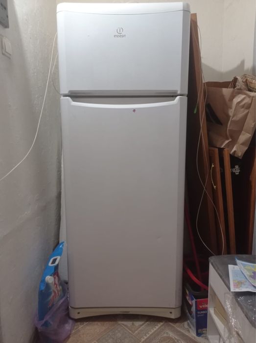 Холодильник индезит