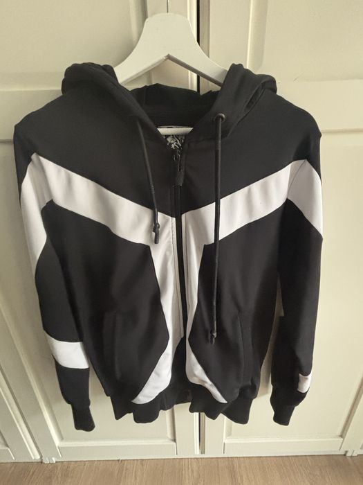 Продавам екип на Luda xs