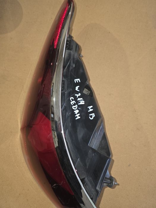 Mercedes benz E classes w214 2024 седан ляв стоп