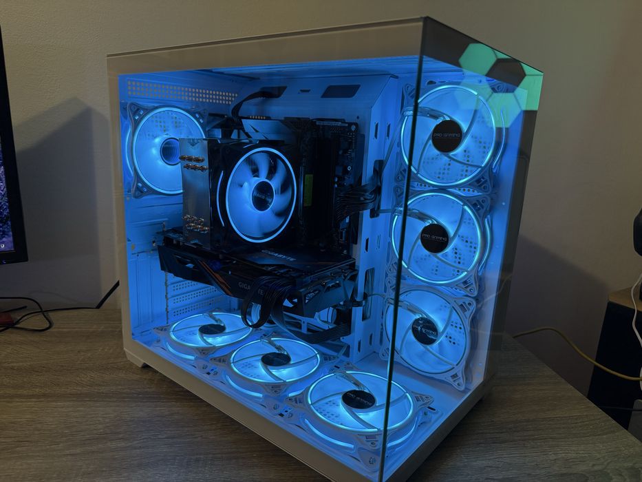 PC Gaming  i7 / 2TB / Vega 64 / RGB / Garanție / Testare