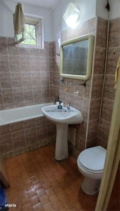 Vanzare Apartament 3 Camere Decomandat Berceni-Covasna