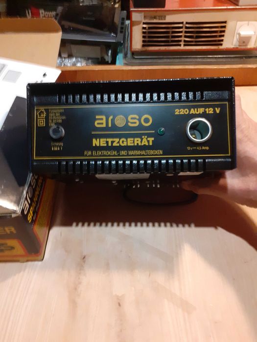 продавам Преобразувател на напрежение aroso от 230 на 12 V / 4,5 A