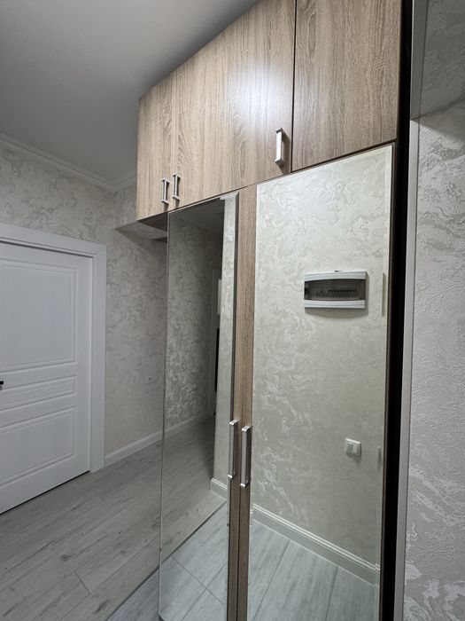 Продам комплект мебелей