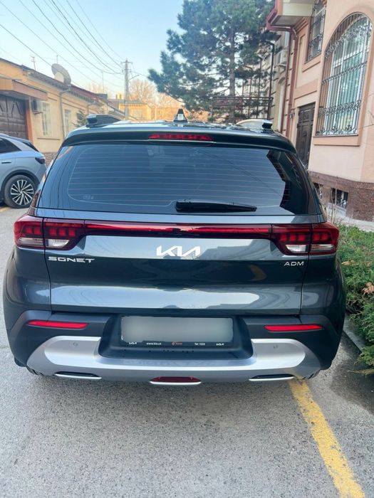 KIA Sonet FULL, 3000 км, почти новая, рассрочка без банка