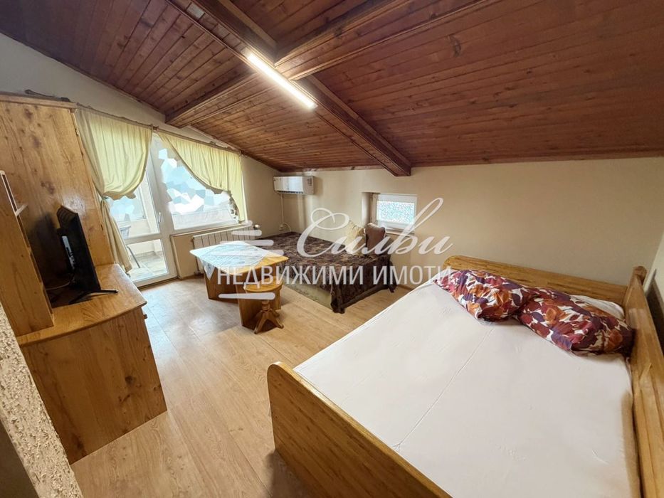 Двуетажна ТУХЛЕНА къща на плоча– кв. Център !!!