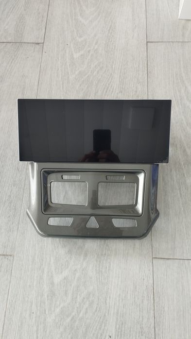 Магнитола 12,8 дюйм 8 и 4 ядер 4/64г, 6/128г WiFi 4G сим CarPlay янги