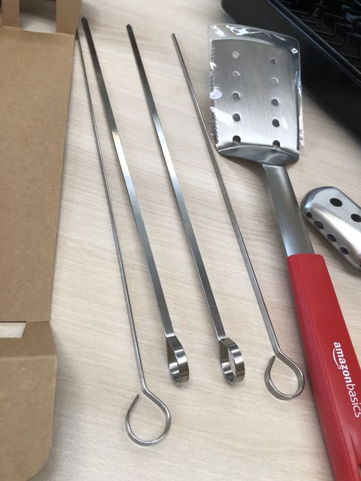 Set ustensile gratar Amazon Germania