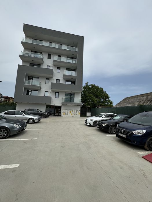 Garsoniera regim hotelier/pe zi Mamaia Nord Hanul cu peste cu parcare