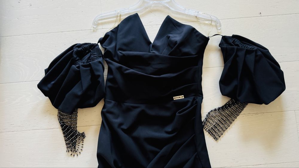 Rochie elegantă neagră – nouă, cu etichetă