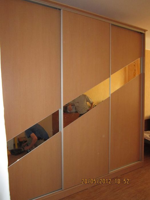 Шкаф купе в идеальном состоянии