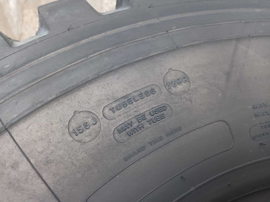 1 Тежкотоварна гума 14.00R20 Michelin XZL 164G 22PR TL TT 570лв. С ДДС