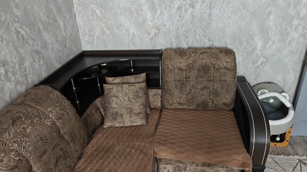 Продам угловой диван