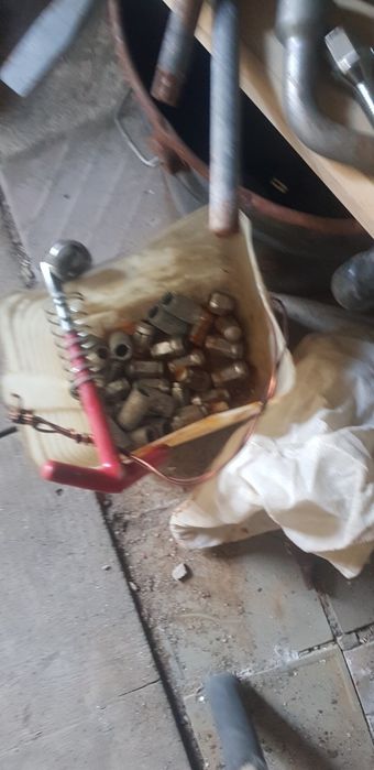 Продам балонные ключи,гайки