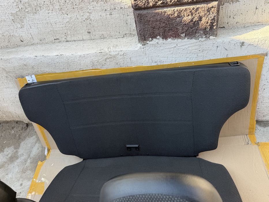 Сиденья на ниву.