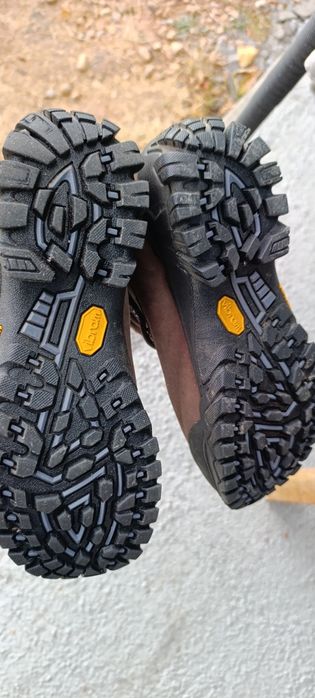 Дамски туристически обувки Merrell 37.5 номер