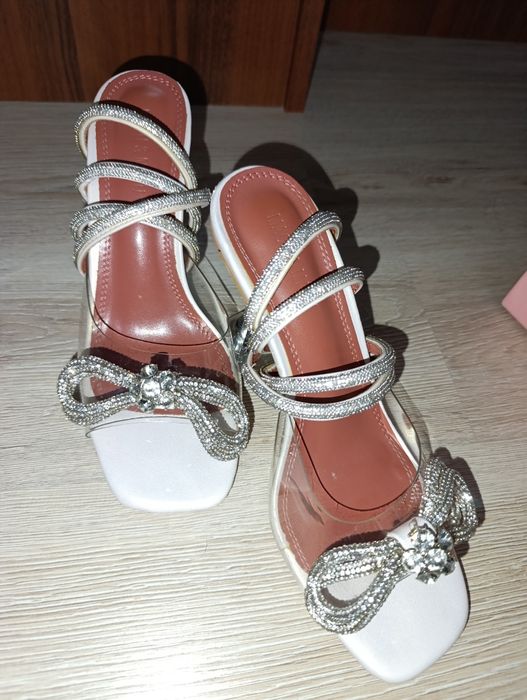 Женские туфли вечерние