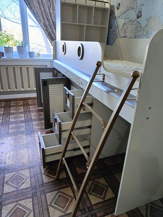 Продам детскую кровать