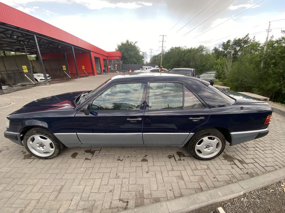 Mersedes benz w124