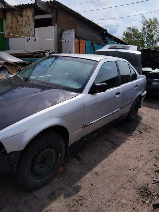 Продам бмв е 36 м 40 1.6