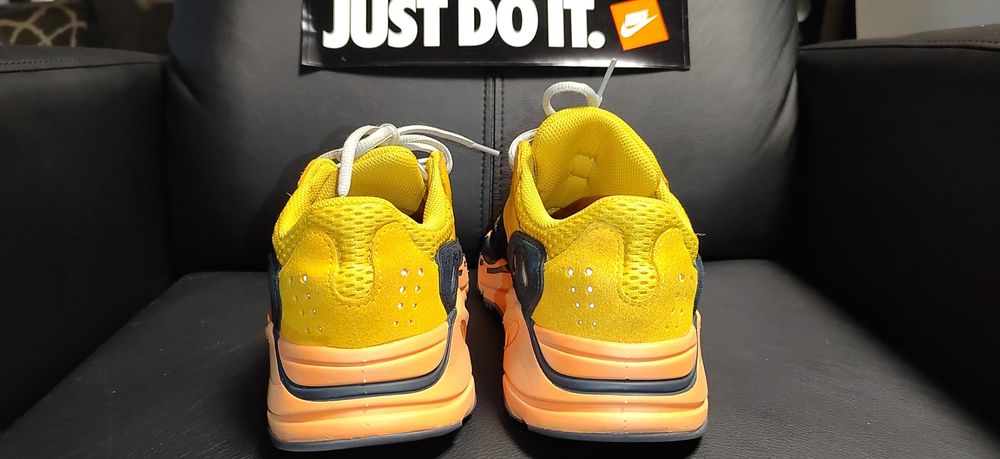 Adidas Yeezy Boost 700,номер 38