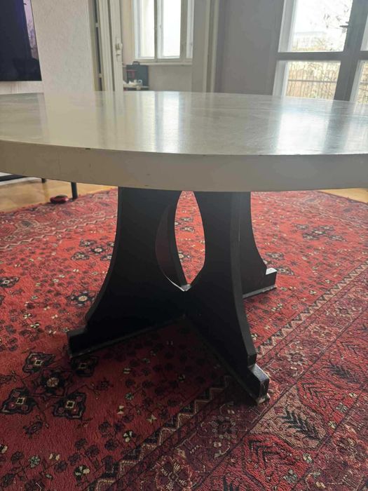 Масивна кръгла трапезна маса, диаметър 140см