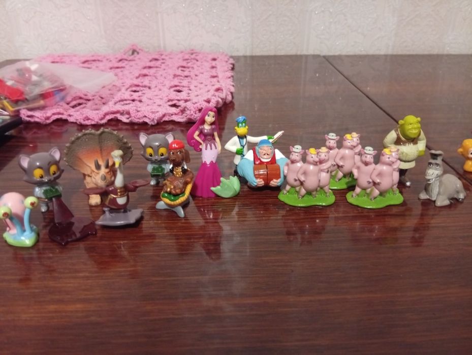 Игрушки Киндер сюрприз разное