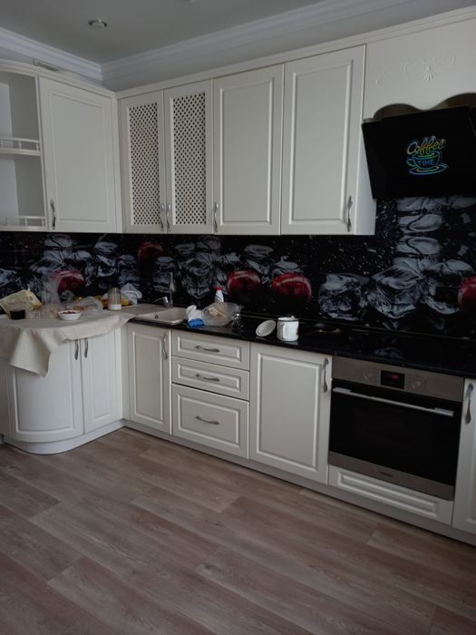 Продам стеклянный фартук