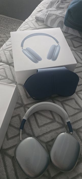 Air pods max в идеальном состоянии.