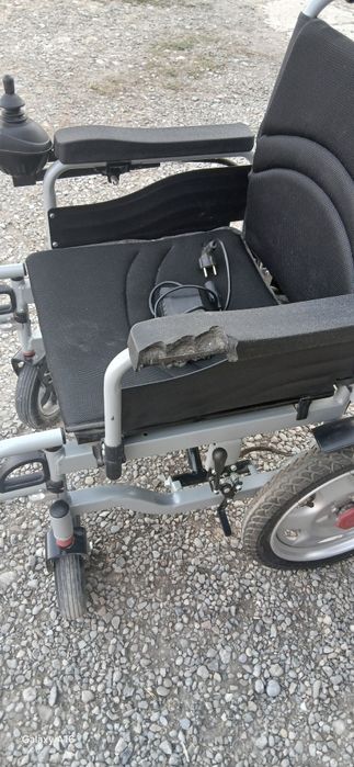 электрическая инвалидная коляска
