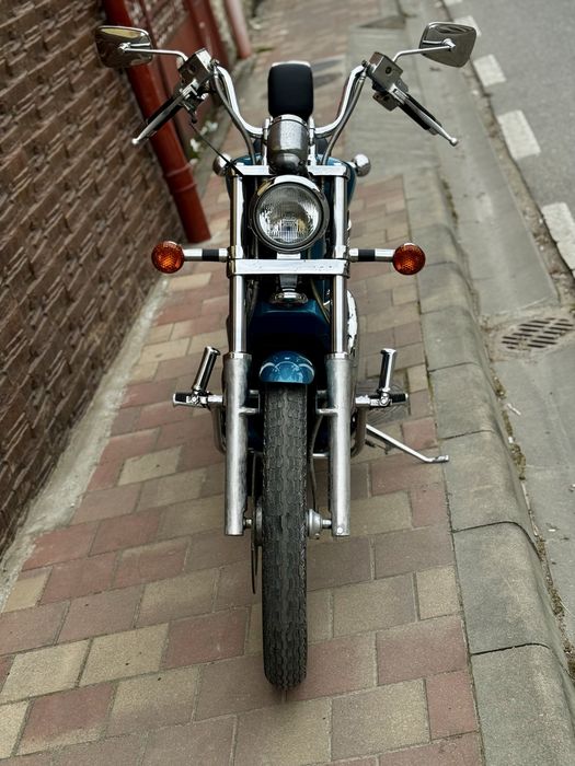 Suzuki Intruder VS 800