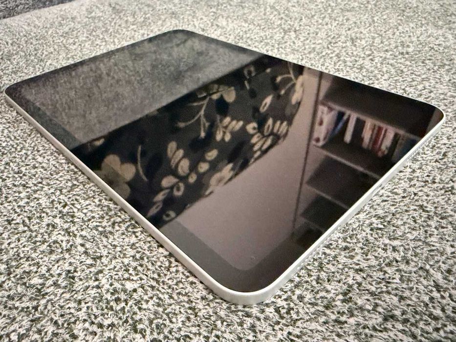  Apple / iPad 11 A16 / 256 Gb / Silver / NOU