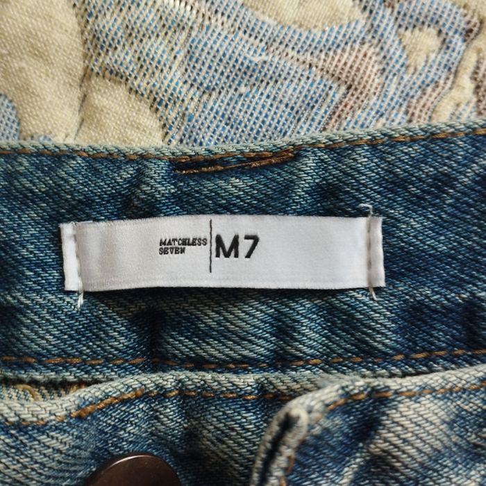 Джинсы  Calvin Klein и М7