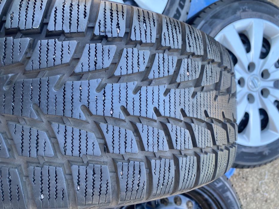 Roti de iarna Nissan 205/55/16 senzori presiune inclusi