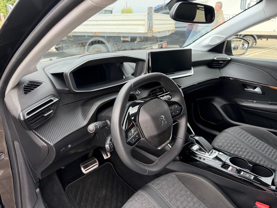 Peugeot e-208, GT-Line fabricatie 10-2021, 10.000km (Ca noua)