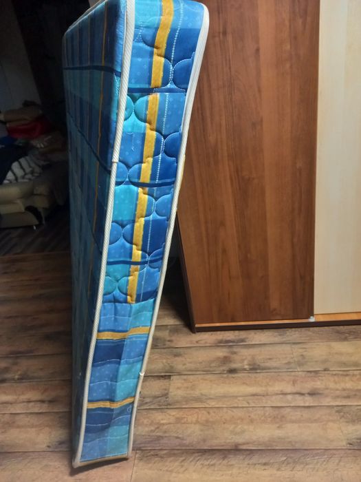 Матрас, б.у 136×199,  продам недорого